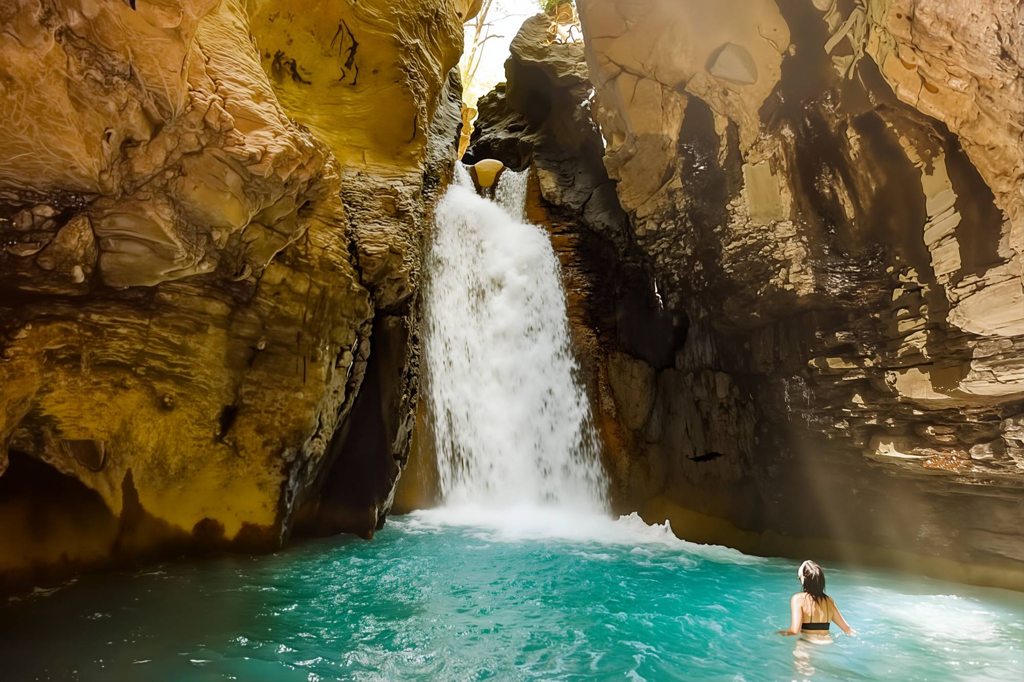 La Leona Waterfall Tour
